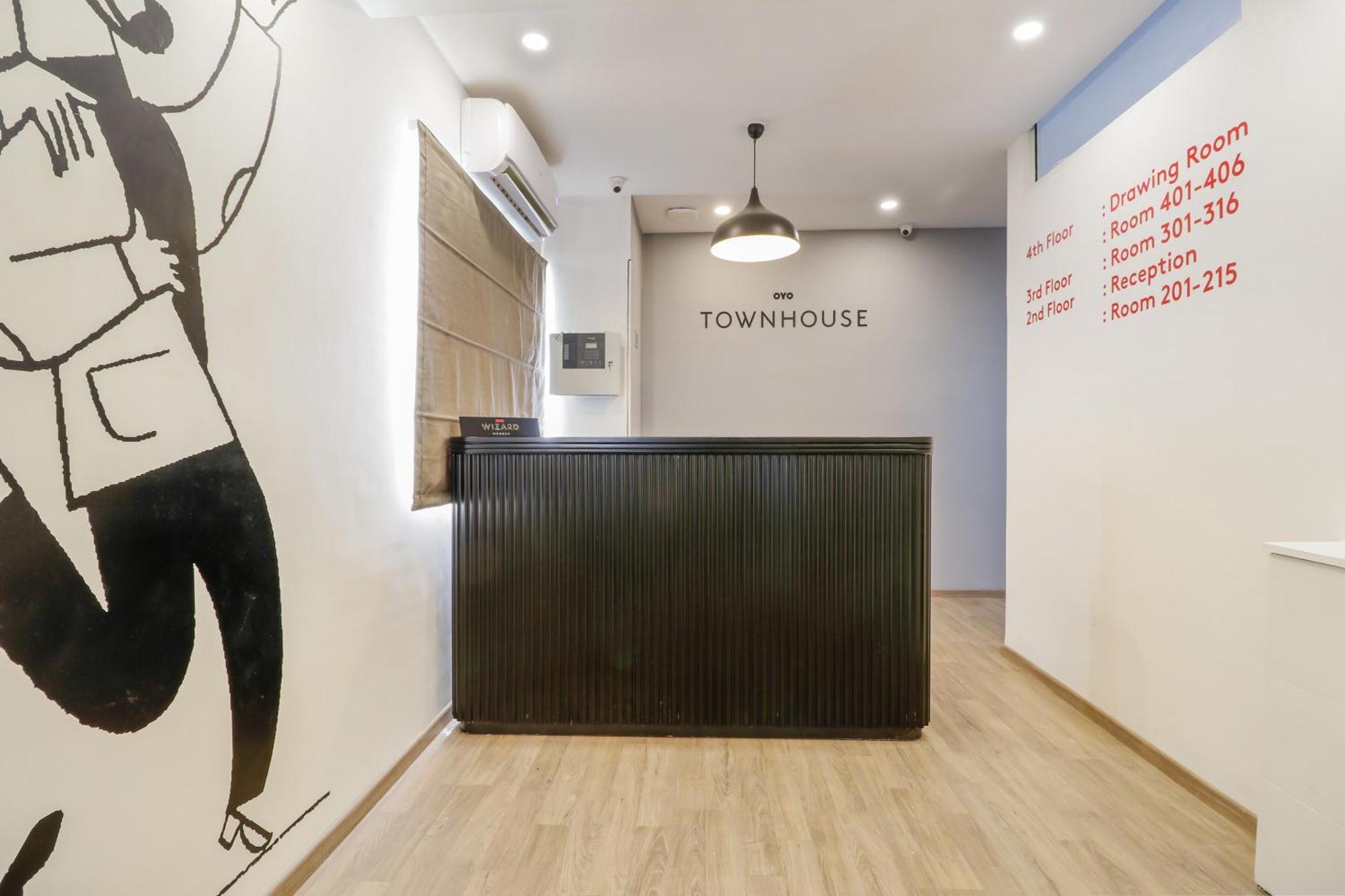 Super Townhouse The Landmark Indore Zewnętrze zdjęcie